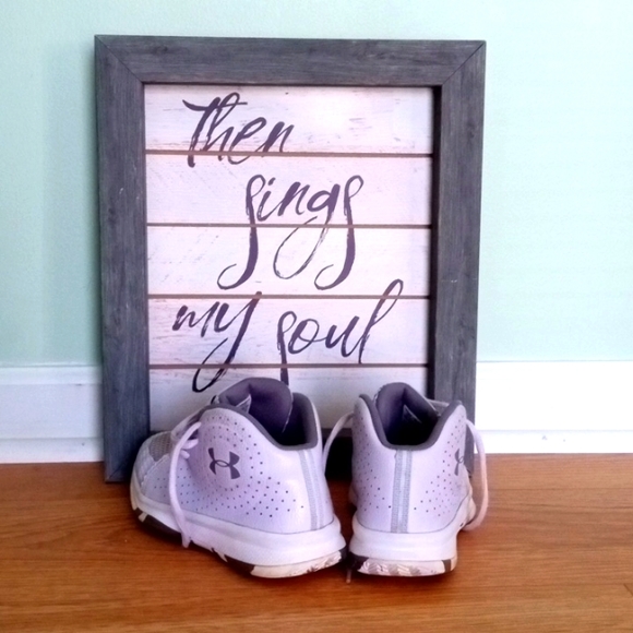 Purple Under Armour running/tennis high top shoes. - Picture 4 of 6